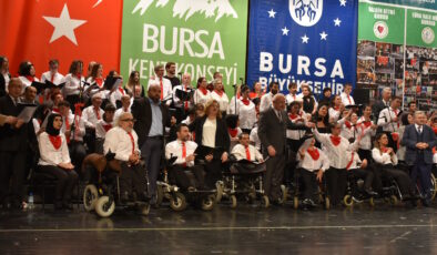 Engelli bireylerin müzik performansı Bursa’da yankı buldu