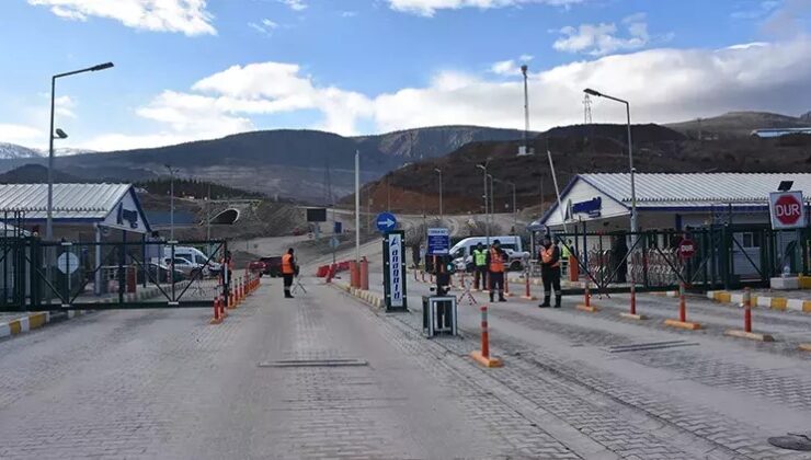 Toprak altında kalan işçilerin kimlikleri belli oldu