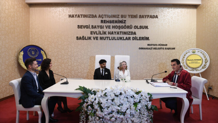 Dünya evine giren çifte Dündar’dan sürpriz