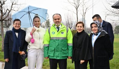 Kadınlar Günü’nde erguvan fidanları toprakla buluştu