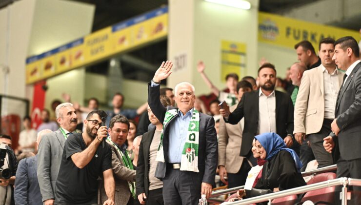 Bursaspor taraftarından Başkan Bozbey’e sevgi seli