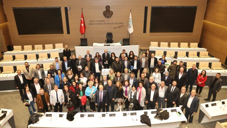 Başkan Şadi Özdemir’den 64 mahalleye eşit hizmet sözü