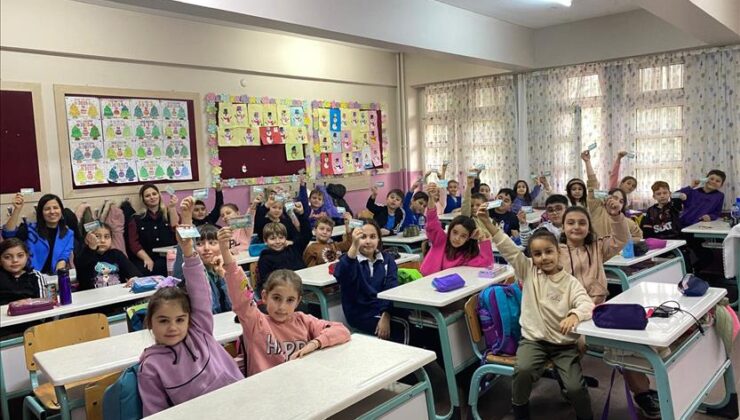 İnegöl’de öğrenciler “Çevre Dedektifi” oluyor