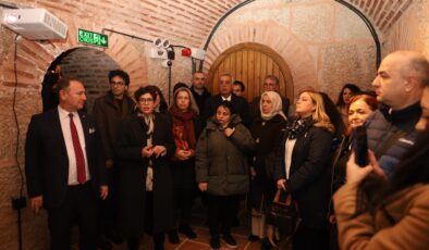 Mary Adelaide Walker’ın 150 yıllık çizimleri, yapay zeka ile yeniden hayat buldu