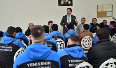 Başkan Özel’den temizlik işçilerine ziyaret
