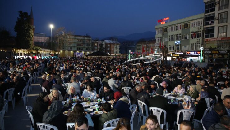 Büyükşehir’den Kestel’de iftar programı: Hava kirliliği konuşuldu