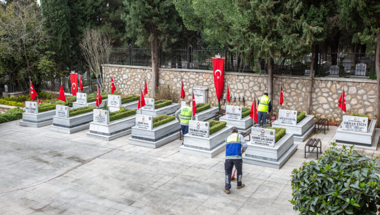 Bursa’da şehitlikler ziyarete hazır hale getirildi