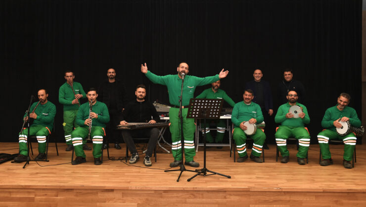 Temizlik işçileri orkestra kurdu