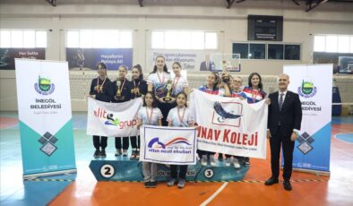 İnegöl’de 8. Okullar Arası Spor Festivali başladı