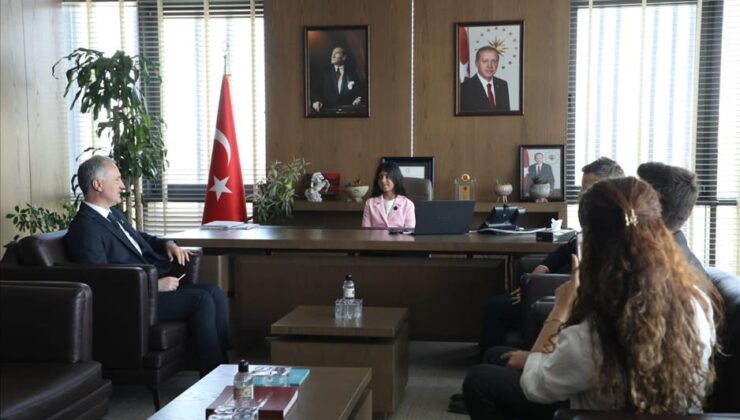 23 Nisan geleneği İnegöl’de yaşatıldı