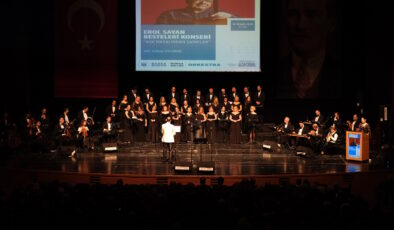 Müzikseverler Erol Sayan şarkılarıyla buluştu
