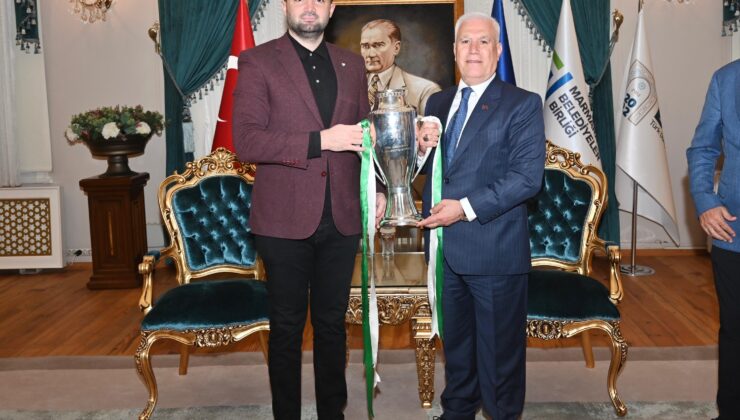 Bursaspor Başkanı Çelik Bozbey’i ziyaret etti