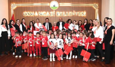 Başkan Aydın çocuklarla 23 Nisan’ı kutladı