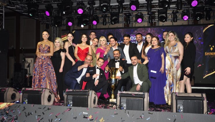 Gayrimenkulun yıldızları ödüllendirildi