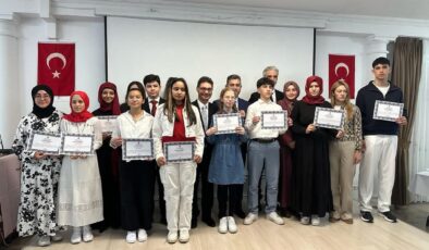 İstiklal Marşını Ezbere Güzel Okuma Yarışması Münih’te yoğun katılımla gerçekleştirildi