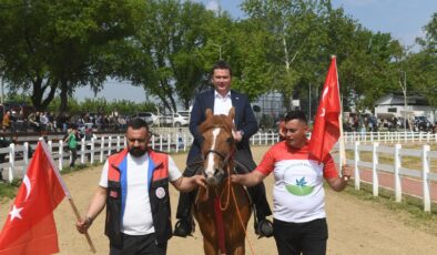 Geleneksel Rahvan At Koşusu Osmangazi’de yapıldı