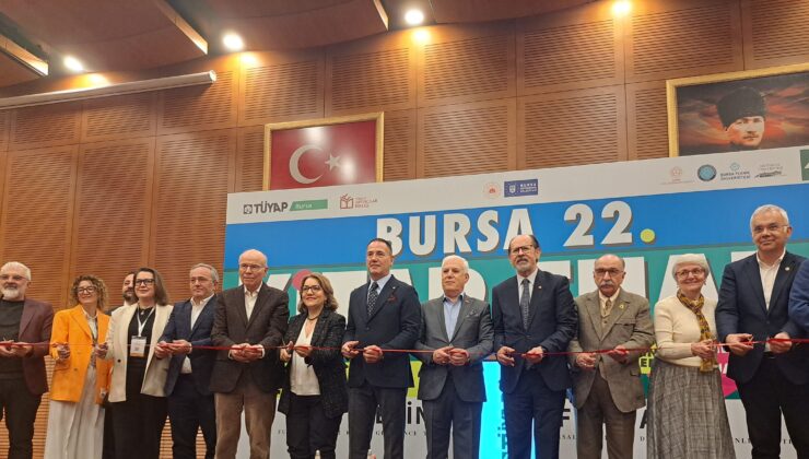 Bursa Kitap Fuarı kapılarını açtı: Bozbey’den okuma alışkanlığı vurgusu