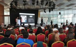 Bursa Erkek Lisesi Girişimcilik zirvesi gençleri buluşturdu