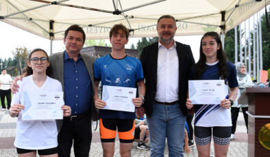 Osmangazi’de 103 genç sporcu duatlon parkurunda ter döktü
