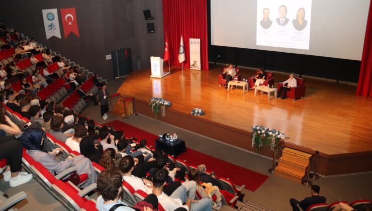 Kariyer Fuarı’nda başarının ipuçları paylaşıldı