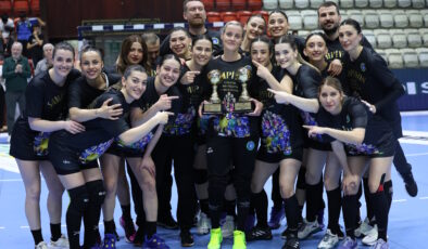 Tarihi zafer: Bursa Büyükşehir Belediyespor Türkiye Kupası’nın sahibi