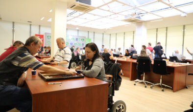 Zarlar Bursa’da eşitlik için döndü