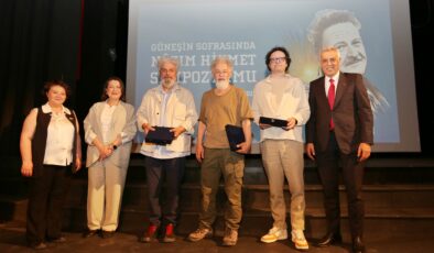 Bursa’dan Nâzım Hikmet’e saygı duruşu