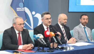 BTÜ’den Türkiye’de ilk: Liselere akademisyenler gidiyor, öğrenciler üniversiteye geliyor