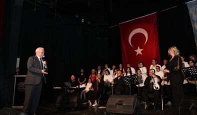 Nilüfer’de engelsiz sesler Yeşilçam klasiklerini yorumladı