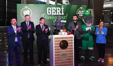 Vefa Yolu’nda yeşil beyaz buluşma: Bursaspor şampiyonluğunun 15. yılı kutlandı