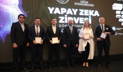 Bursa’dan iş insanları İzmir’deki Yapay Zeka Zirvesi’nde