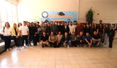 Erdi Altıntaş Dış Ticaret öğrencileriyle buluştu