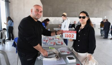 Osmangazi Tarihi Koşusu heyecanı başladı: Sporseverler numaralarını aldı