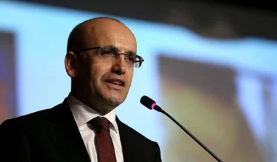 Şimşek’ten ilk çeyrek büyüme analizi: “Enflasyonla mücadelemiz sürüyor”
