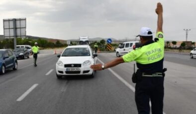 Trafik kazasında olay yerinden kaçana hapis cezası geliyor