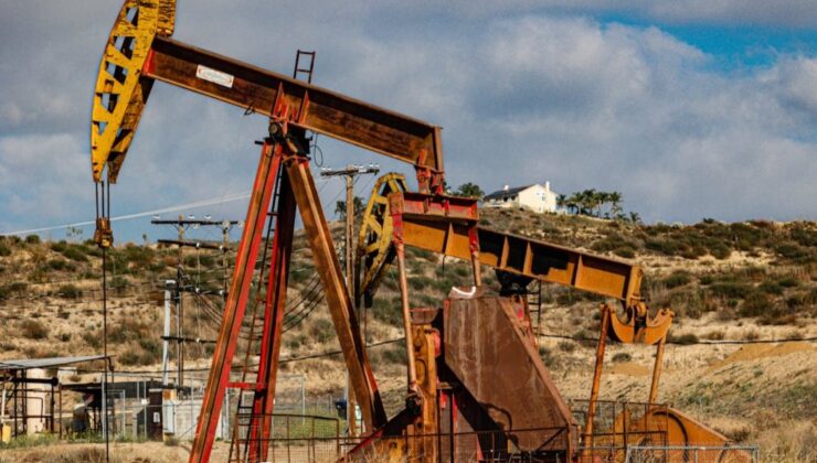 Petrol fiyatları ABD-Çin görüşmelerindeki ilerleme ile tırmanışa geçti