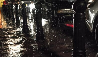 Meteorolojiden kuvvetli yağış ve fırtına uyarısı