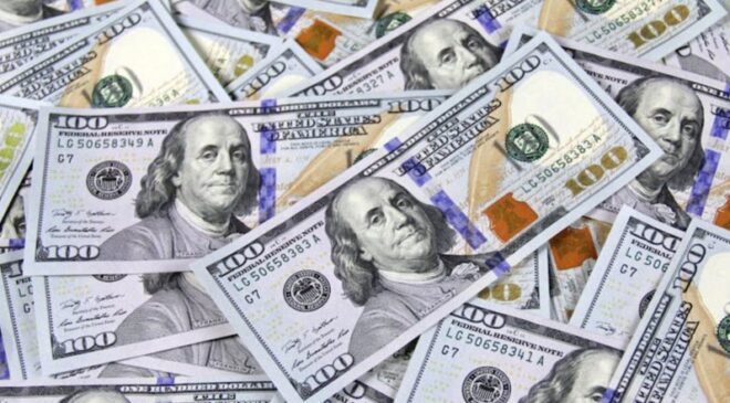 Dolar, güne değer kazanarak başladı