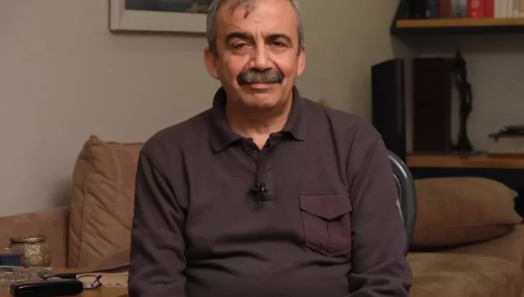 Sırrı Süreyya Önder hayatını kaybetti