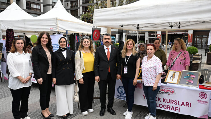 Emir Sultan’ın izinde Geleneksel Erguvan Bayramı kutlandı
