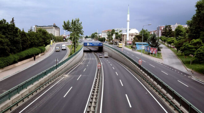 Bursa-Karacabey yolunda kontrollü geçiş uygulaması