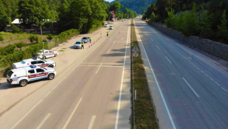 Bursa’da jandarmadan drone destekli bayram denetimi