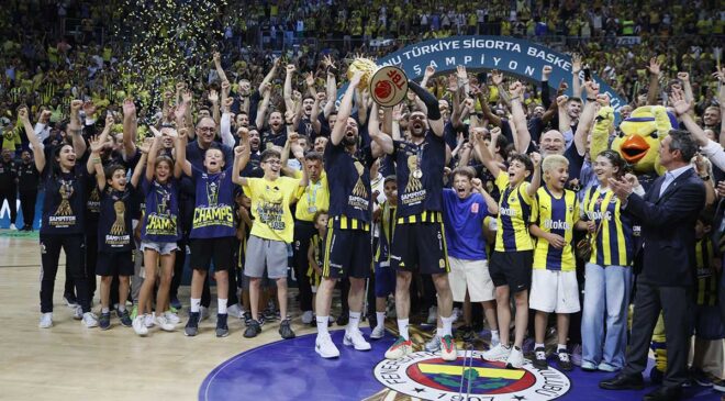 Fenerbahçe Beko Türkiye’de Tarihe Geçti: