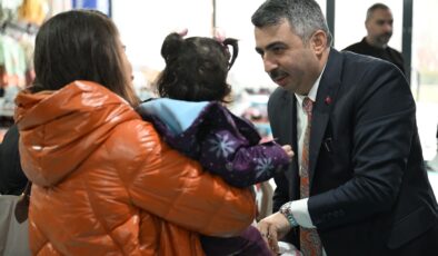 Yıldırım’da bayram coşkusu: 10 bin çocuğa bayramlık, binlerce aileye destek