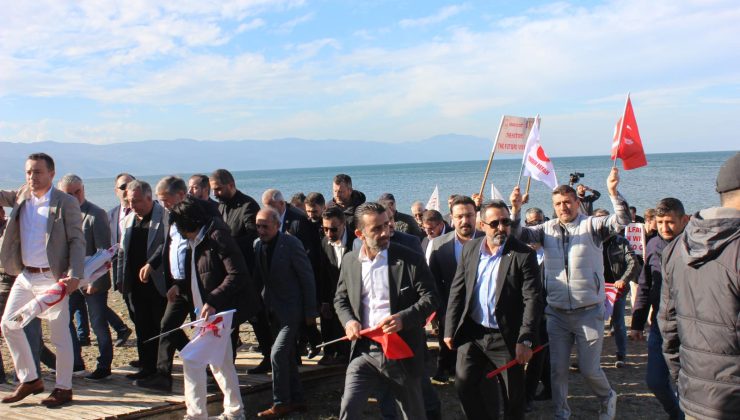 Yeniden Refah Partisi Bursa İl Başkanı Kaygusuz: “Milli birliğimiz hedef alınıyor”