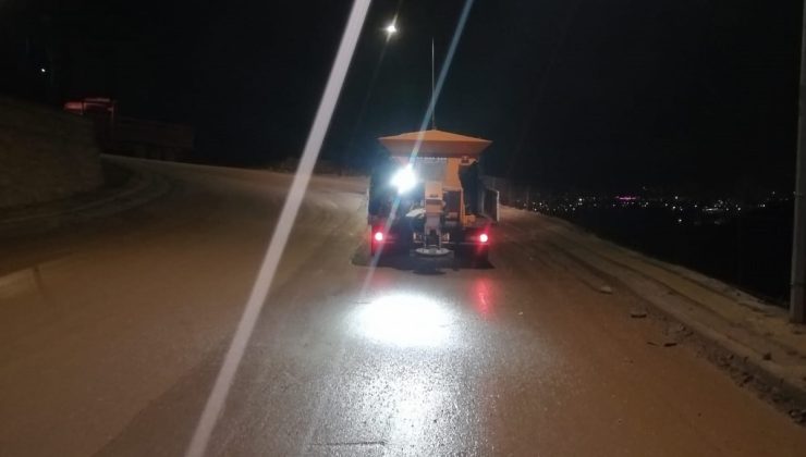 İnegöl Belediyesi kar mesaisinde