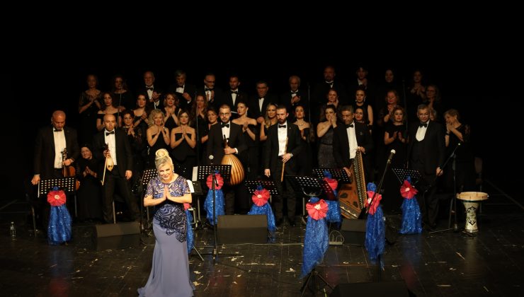 Nilüfer Belediyesi TSM Korosu unutulmaz bir konser verdi