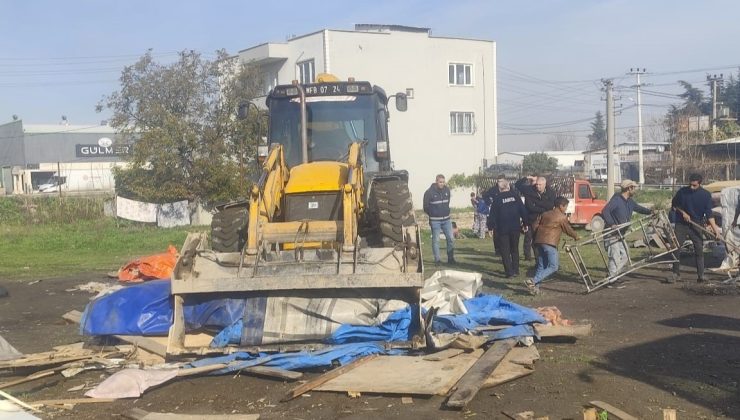 Mahalle sakinlerinden gelen şikayet üzerine Yaylacık’ta temizlik operasyonu