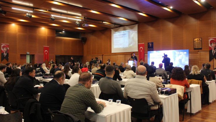 Hava kalitesine bilimsel bakış: Uzmanlar AKM’de buluştu