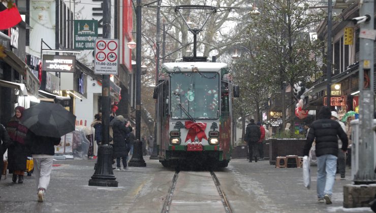 Bursa sokaklarında yeni yılın nostaljik hali